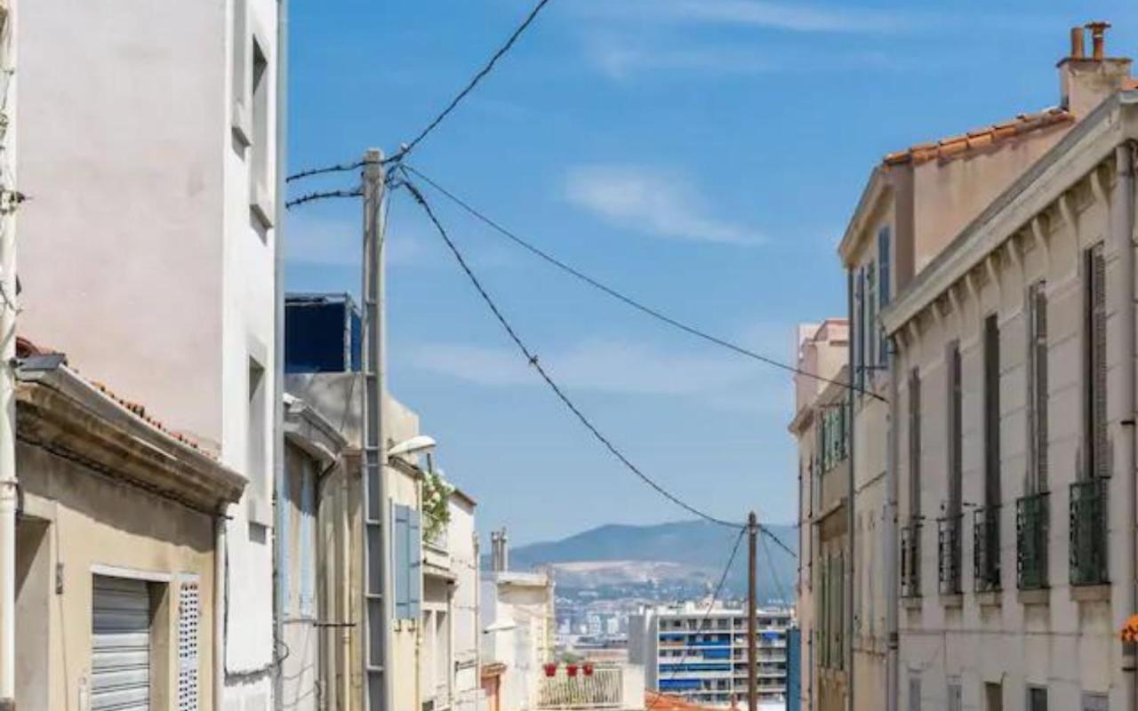 Charming Studio For 2 People In By Weekome Apartment